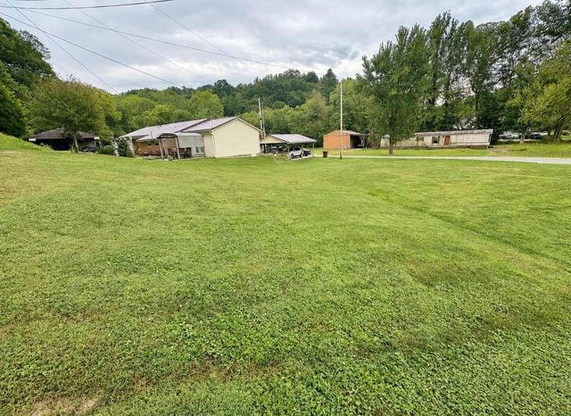 45 Private Dr 5713 St Rt 243, Ironton, OH 45638