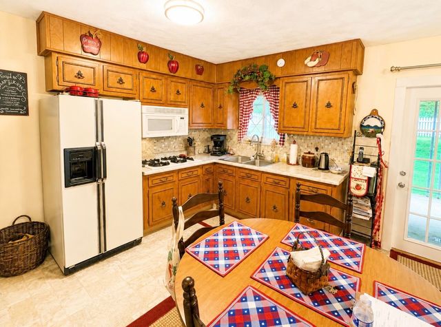 45 Private Dr 5713 St Rt 243, Ironton, OH 45638
