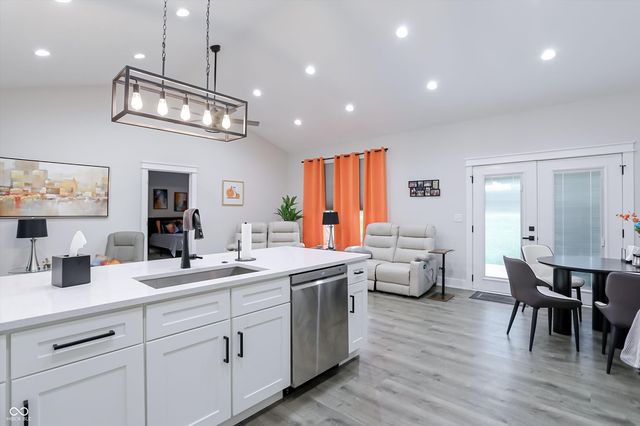 1022 Paris Drive, Franklin, IN 46131