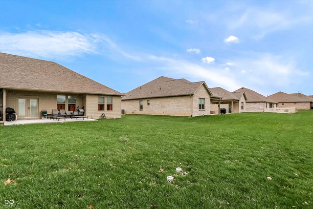 1022 Paris Drive, Franklin, IN 46131