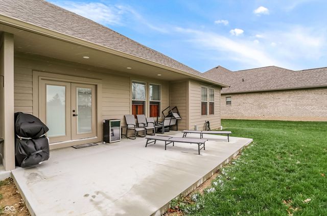 1022 Paris Drive, Franklin, IN 46131