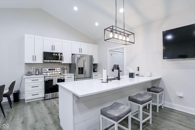 1022 Paris Drive, Franklin, IN 46131