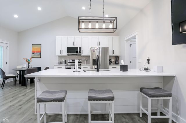 1022 Paris Drive, Franklin, IN 46131