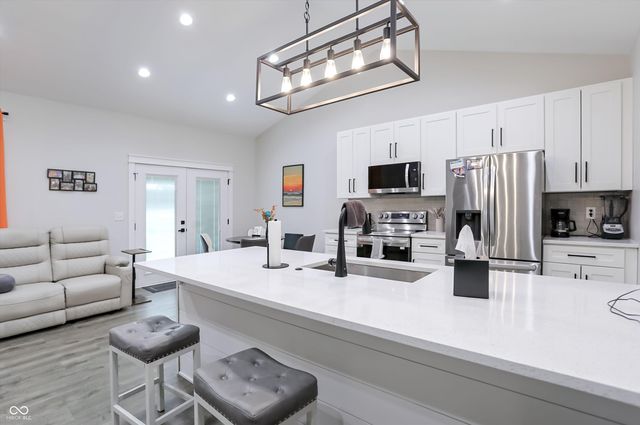 1022 Paris Drive, Franklin, IN 46131