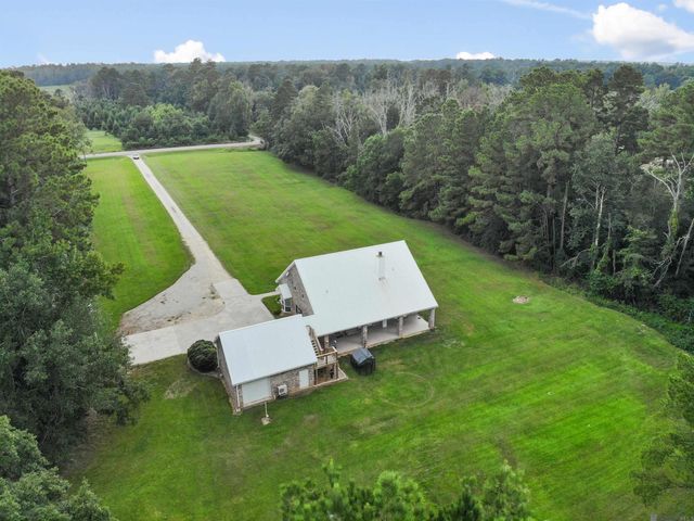 39062 Reinninger Rd, Denham Springs, LA 70706