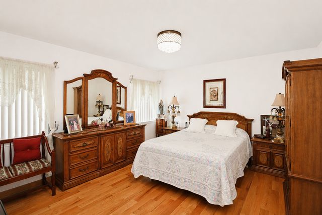 123 Prospect Avenue, Wood Dale, IL 60191