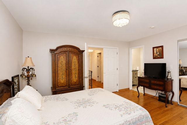 123 Prospect Avenue, Wood Dale, IL 60191