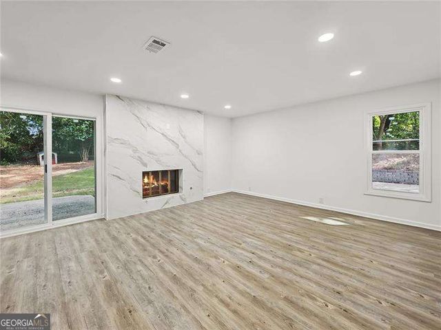 4207 Lake Rill Court, Marietta, GA 30062