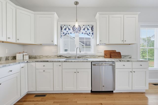95 Partridge View Lane N, Wrentham, MA 02093