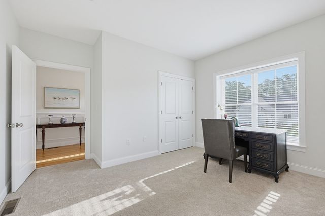 95 Partridge View Lane N, Wrentham, MA 02093