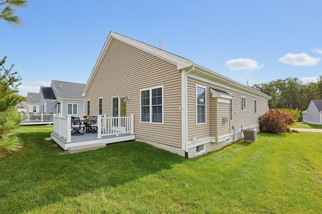95 Partridge View Lane N, Wrentham, MA 02093