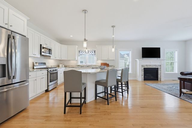 95 Partridge View Lane N, Wrentham, MA 02093