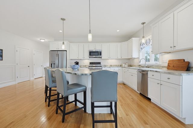 95 Partridge View Lane N, Wrentham, MA 02093
