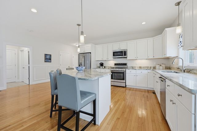 95 Partridge View Lane N, Wrentham, MA 02093