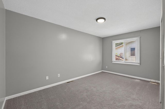 1652 84th Court N, Brooklyn Park, MN 55444