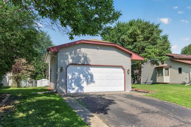 1652 84th Court N, Brooklyn Park, MN 55444