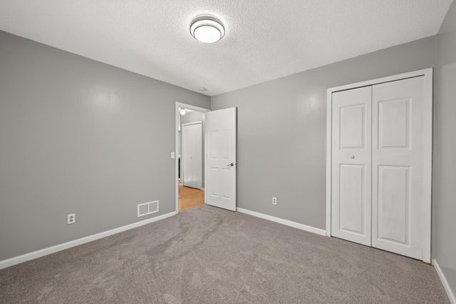 1652 84th Court N, Brooklyn Park, MN 55444