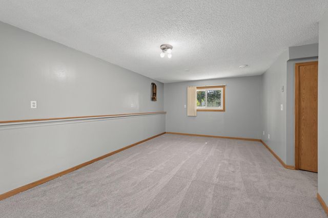 1652 84th Court N, Brooklyn Park, MN 55444