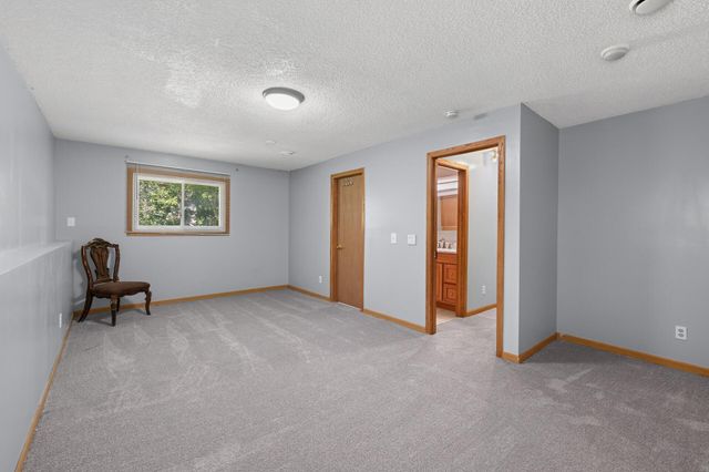 1652 84th Court N, Brooklyn Park, MN 55444