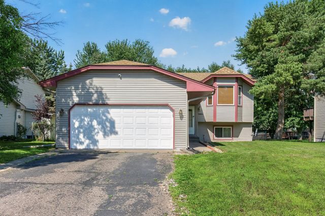 1652 84th Court N, Brooklyn Park, MN 55444