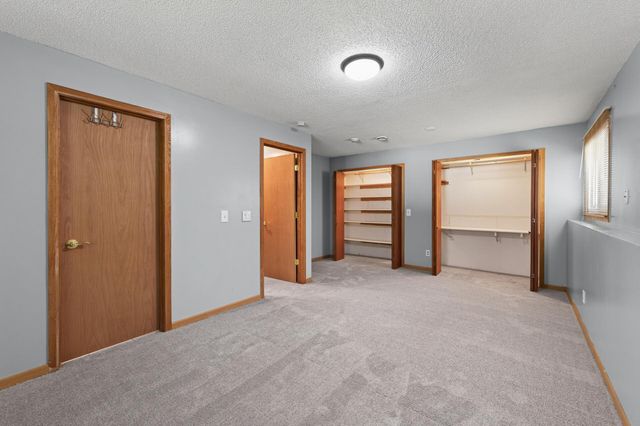 1652 84th Court N, Brooklyn Park, MN 55444