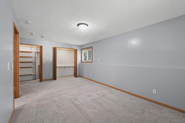 1652 84th Court N, Brooklyn Park, MN 55444