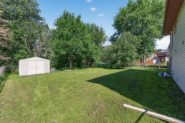 1652 84th Court N, Brooklyn Park, MN 55444