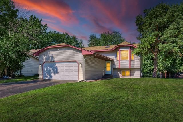1652 84th Court N, Brooklyn Park, MN 55444