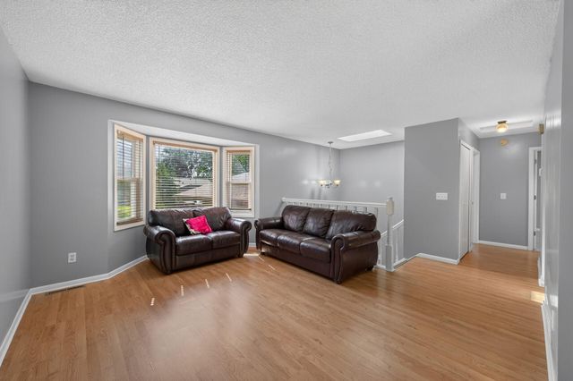1652 84th Court N, Brooklyn Park, MN 55444