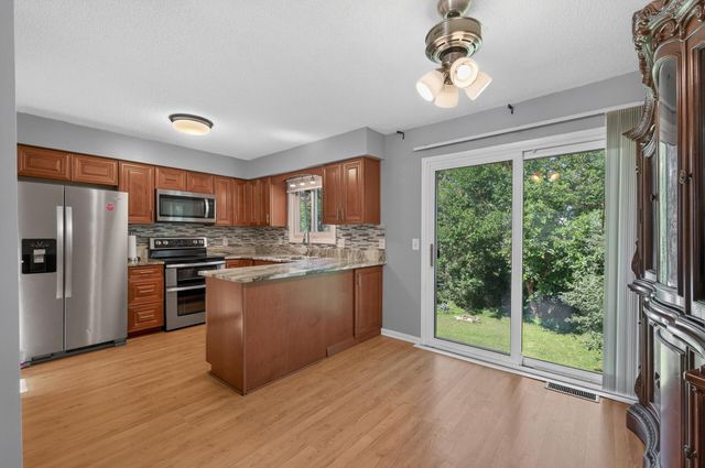 1652 84th Court N, Brooklyn Park, MN 55444