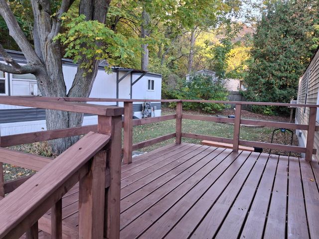 853 Glen Avenue, Elberta Vlg-gilmore Twp, MI 49628