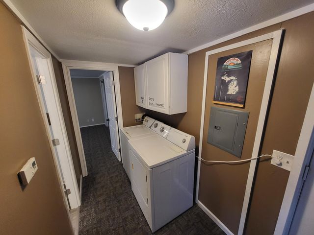 853 Glen Avenue, Elberta Vlg-gilmore Twp, MI 49628