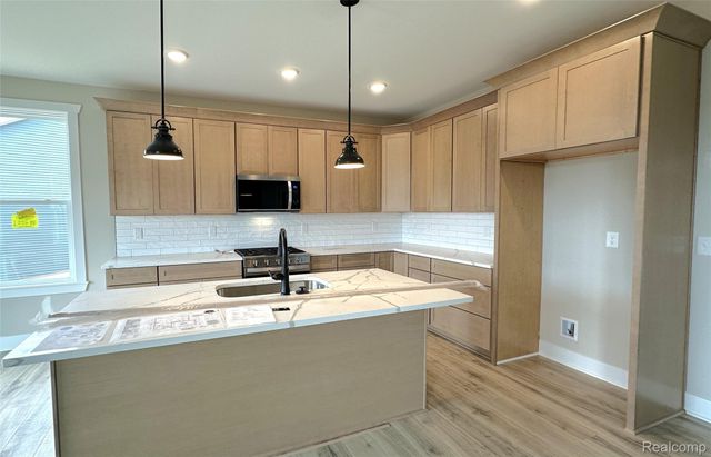 659 ROUND ROCK DR, Marion Township, MI 48843