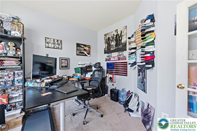130 Lower Way Road, Palmer Twp, PA 18045