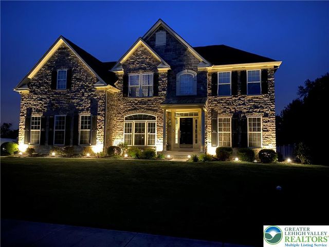 130 Lower Way Road, Palmer Twp, PA 18045