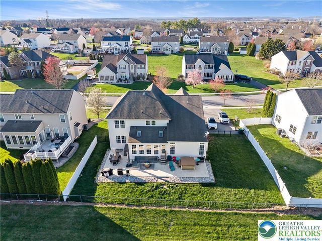 130 Lower Way Road, Palmer Twp, PA 18045