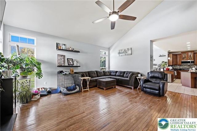130 Lower Way Road, Palmer Twp, PA 18045