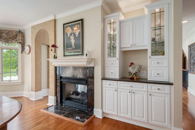 7828 Tartan Fields Drive, Dublin, OH 43017