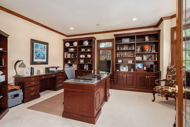 7828 Tartan Fields Drive, Dublin, OH 43017