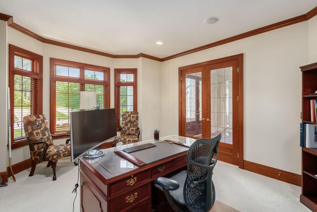7828 Tartan Fields Drive, Dublin, OH 43017