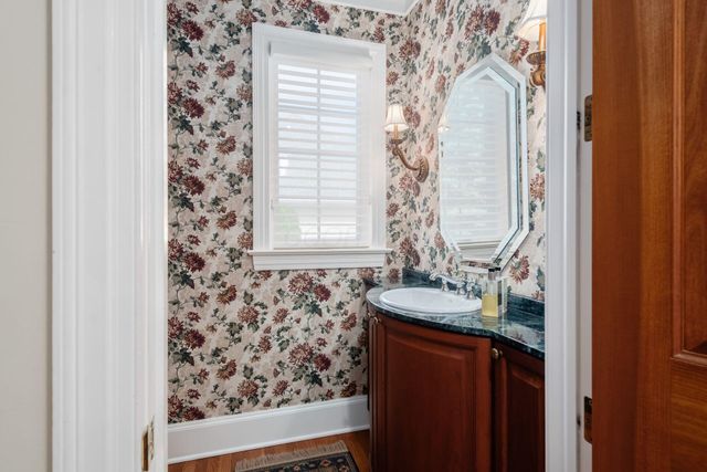 7828 Tartan Fields Drive, Dublin, OH 43017