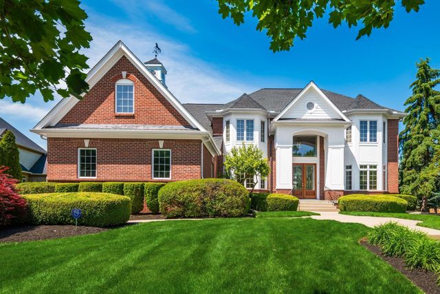 7828 Tartan Fields Drive, Dublin, OH 43017