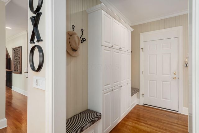 7828 Tartan Fields Drive, Dublin, OH 43017