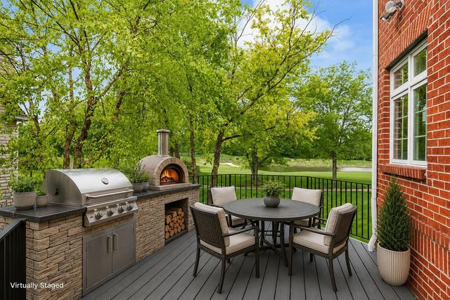 7828 Tartan Fields Drive, Dublin, OH 43017