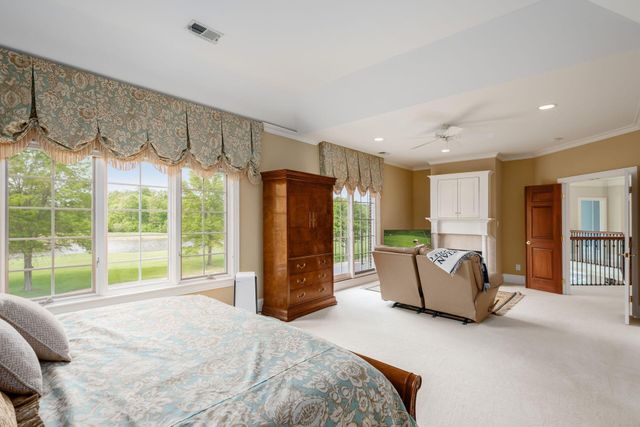 7828 Tartan Fields Drive, Dublin, OH 43017