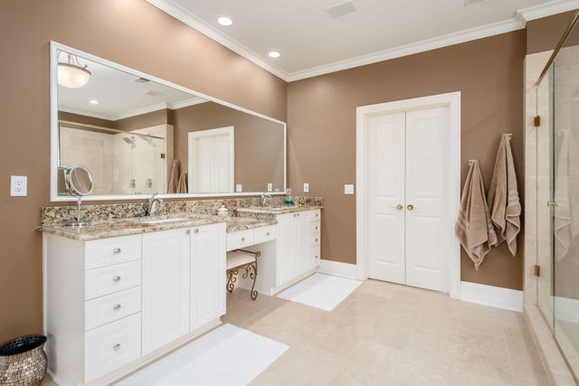 7828 Tartan Fields Drive, Dublin, OH 43017