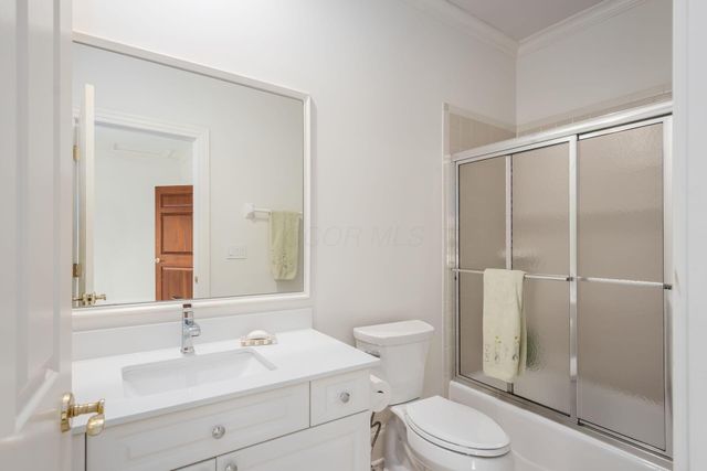 7828 Tartan Fields Drive, Dublin, OH 43017
