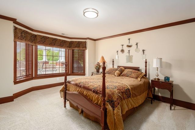 7828 Tartan Fields Drive, Dublin, OH 43017