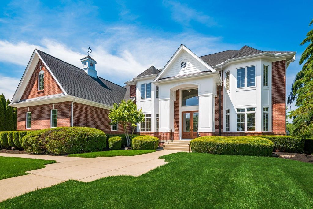 7828 Tartan Fields Drive, Dublin, OH 43017