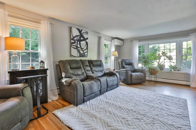 14 Birch Hill Drive, Nashua, NH 03063